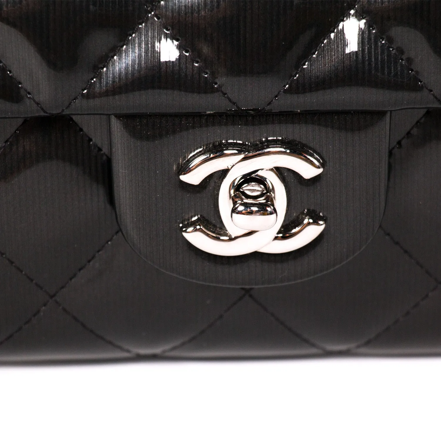 Chanel Classic Clutch With Chain