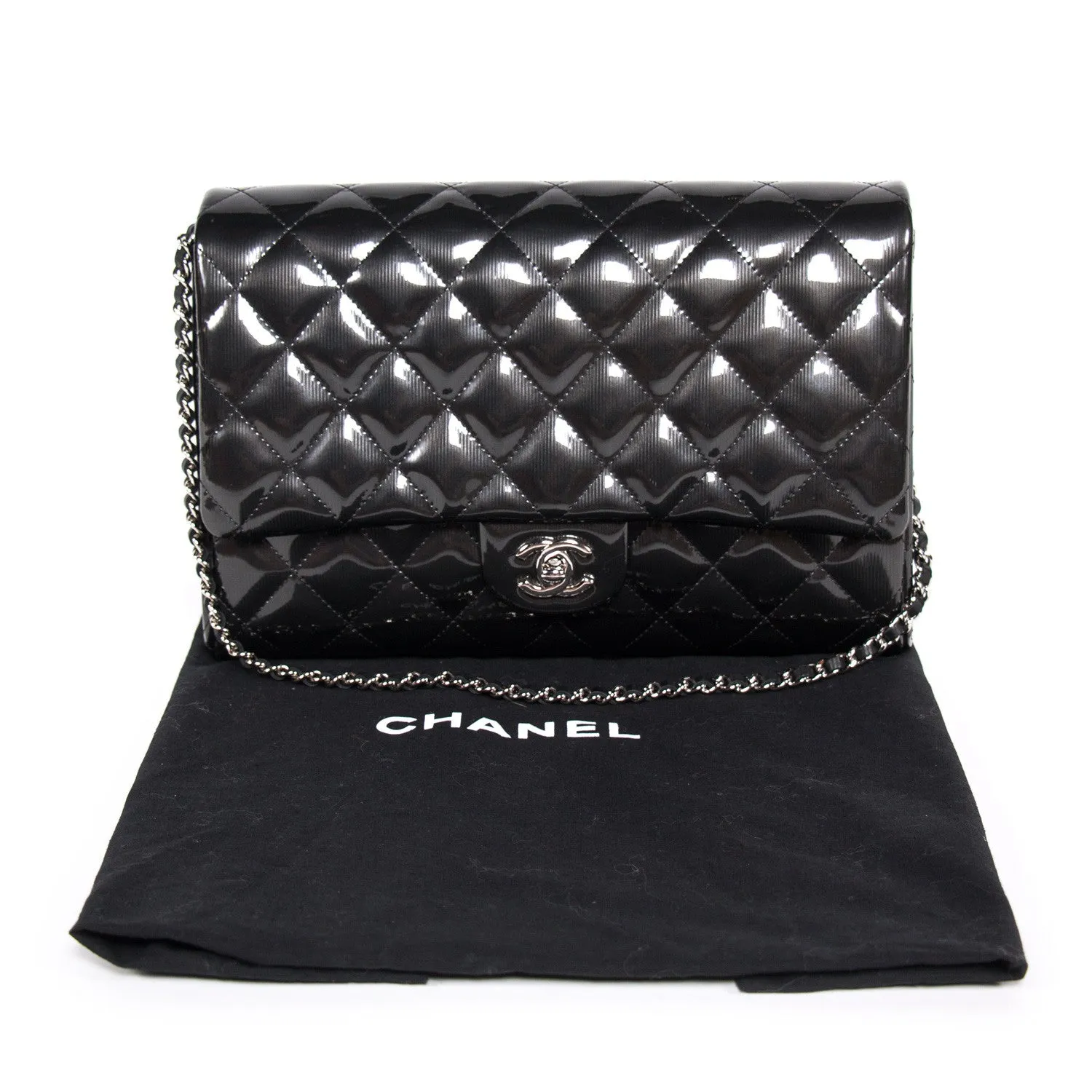 Chanel Classic Clutch With Chain
