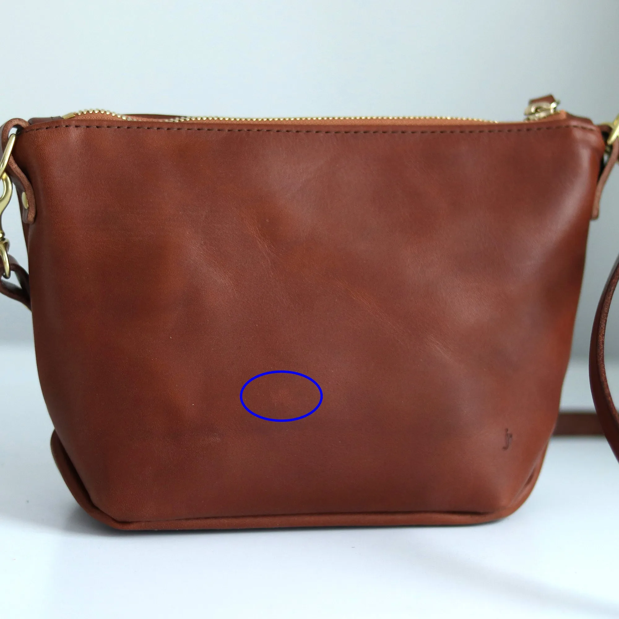 Seconds Sale - Small Leather Convertible Crossbody Clutch Bag - Cognac